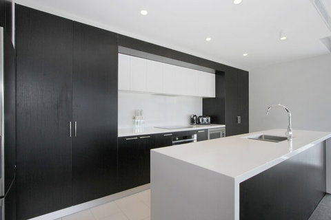 Accommodate Canberra - The Pier - Accommodation Nelson Bay 6