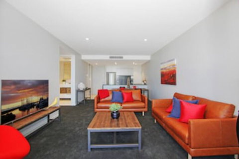 Accommodate Canberra - The Pier - Accommodation Nelson Bay 0