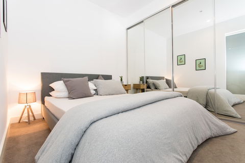 Urban Oasis - Designed Service Apartment - Accommodation Nelson Bay 3