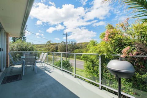 Surfair Unit 1 / 24 Marine Drive - Nelson Bay Accommodation.com 0