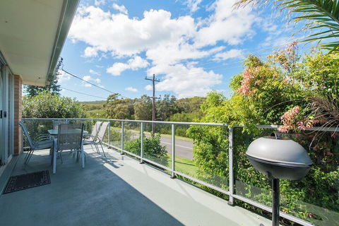Surfair Unit 1 / 24 Marine Drive - Nelson Bay Accommodation.com 2