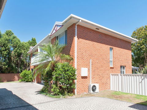 Reef Close Townhouse 3 7 - Nelson Bay Accommodation.com 1