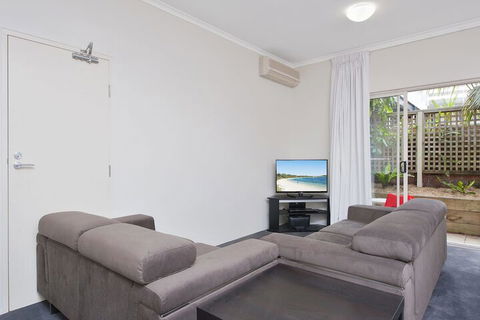 Zenith Studio Unit 4 / 10 Messines Street - Accommodation Nelson Bay 2