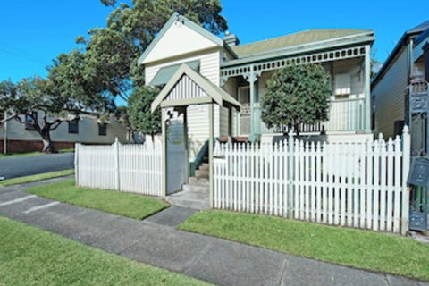 Stallard Cottage - Accommodation Nelson Bay 0