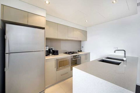 Astra Apartments Sydney - George St - Accommodation Nelson Bay 2