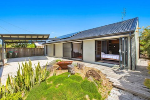 CABARITA BEACH HOUSE 53 - Nelson Bay Accommodation.com 0