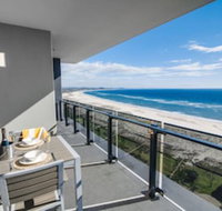 Iconic Kirra Beach Resort - Accommodation Nelson Bay