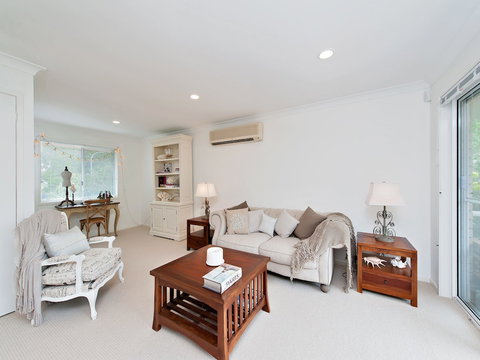 Rocky Point Road Fantasea 3 75 - Nelson Bay Accommodation.com 3