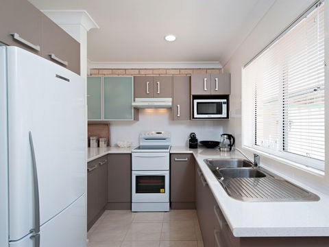 Rocky Point Road Fantasea 3 75 - Nelson Bay Accommodation.com 2