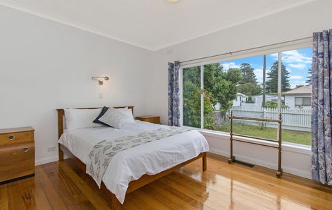 Raasay House - Accommodation Nelson Bay 5