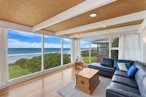 ONE FISH TWO FISH - Accommodation Nelson Bay 0