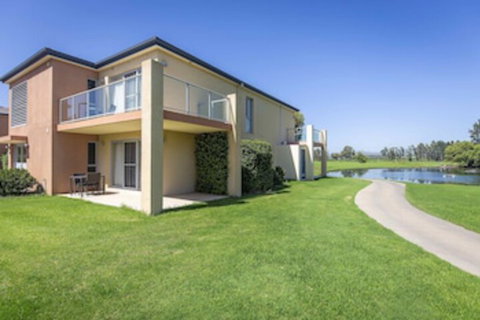 Villa On The Green - Accommodation Nelson Bay 0