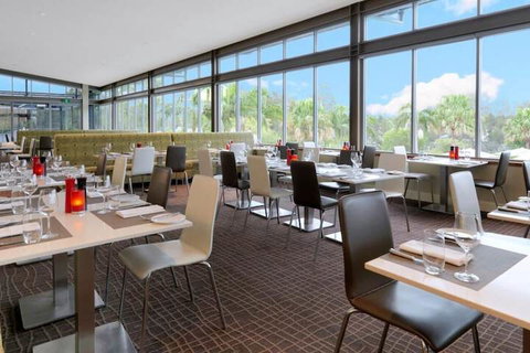 Villa On The Green - Accommodation Nelson Bay 1