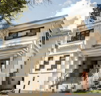 T  M HOUSE - Accommodation Nelson Bay