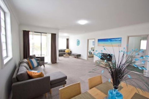 Morisset Serviced Apartments - Accommodation Nelson Bay 0