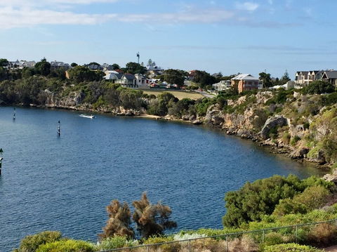 River Front Architect Villa - Accommodation Nelson Bay 6