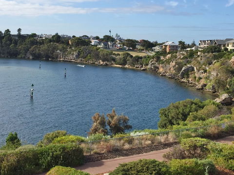 River Front Architect Villa - Accommodation Nelson Bay 5