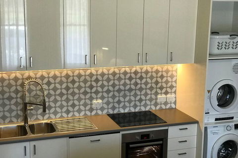 The Botanic Apartments Williamstown - Accommodation Nelson Bay 4