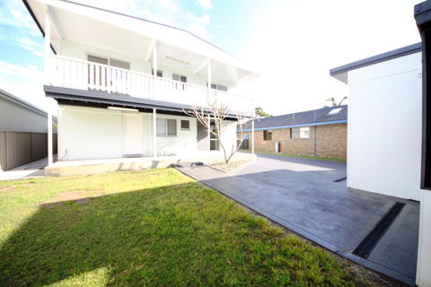 By The Beach At South West Rocks - Accommodation Nelson Bay 3