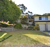 Pet Friendly Lentara St. 10 Fingal Bay - Nelson Bay Accommodation.com