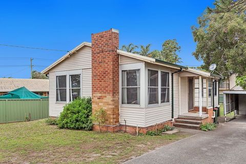 Cromarty Crescent 12 - Accommodation Nelson Bay 1