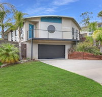 Lake House - Accommodation Nelson Bay