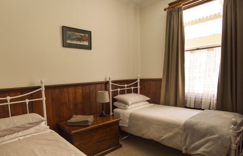 Creek Cottage - Nelson Bay Accommodation.com 3