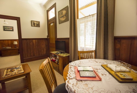 Creek Cottage - Nelson Bay Accommodation.com 6