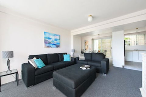 9 Cirrus At Fingal Bay - Nelson Bay Accommodation.com 0