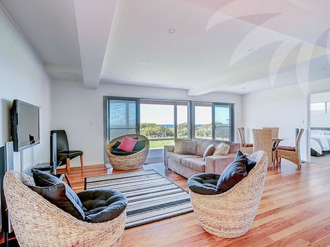 Blueys Bliss 2 - Accommodation Nelson Bay 5