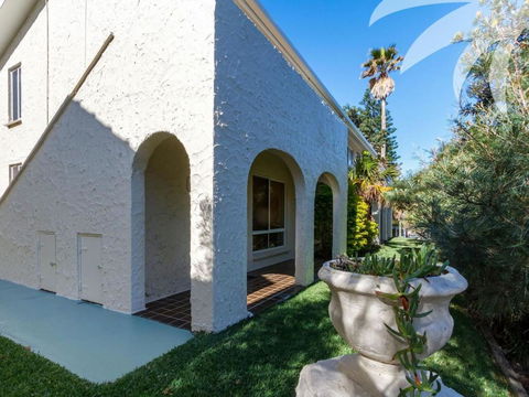 Villa Manyana Unit 26 - Accommodation Nelson Bay 4