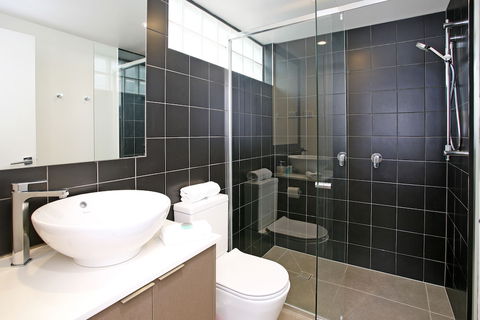 Back Of The Block Bulimba - Accommodation Nelson Bay 0