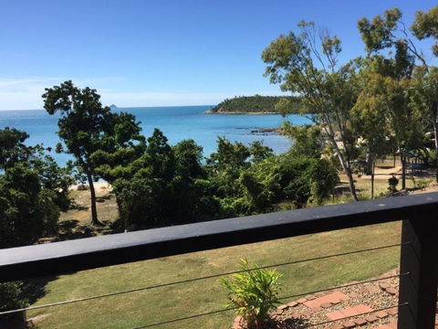 Hydeaway Retreat Beach House Hydeaway Bay - Accommodation Nelson Bay 4