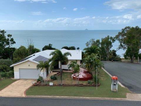Hydeaway Retreat Beach House Hydeaway Bay - Accommodation Nelson Bay 1