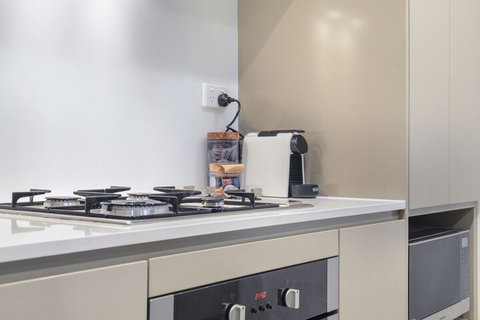 Charming & Spacious Living In A Serene Location - Accommodation Nelson Bay 3