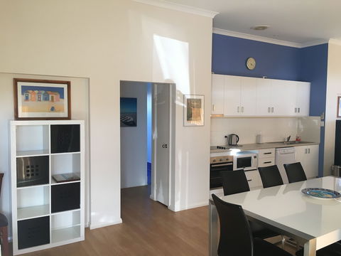 Golf And Beach Retreat - Accommodation Nelson Bay 2