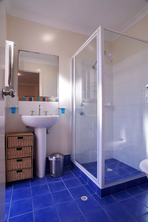 Golf And Beach Retreat - Accommodation Nelson Bay 3