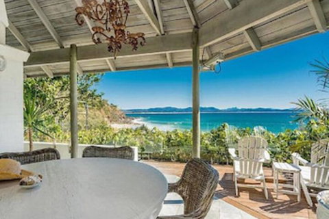 Your Luxury Escape - The White House - Accommodation Nelson Bay 0