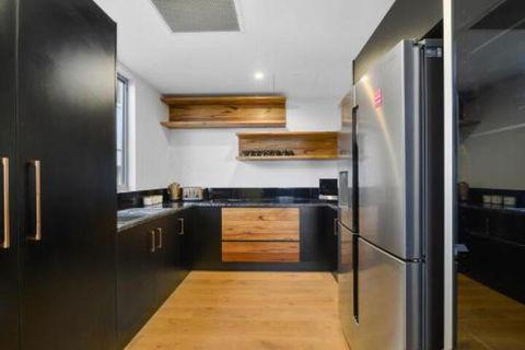 Due North Beach House - Accommodation Nelson Bay 2