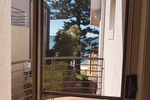 VUES At Salamander Bay - Accommodation Nelson Bay 4