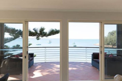 VUES At Salamander Bay - Accommodation Nelson Bay 0