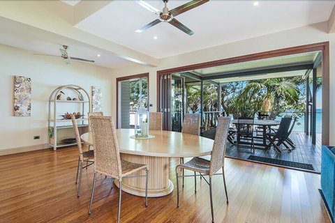 Omaroo - Accommodation Nelson Bay 4