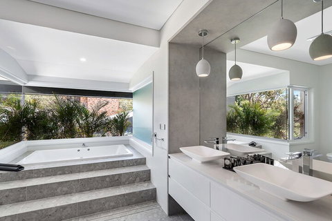 La Luna Shoal Bay - Nelson Bay Accommodation.com 4