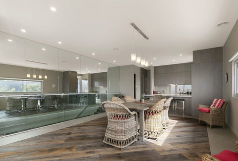 Grossard Point The Lighthouse Ventnor - Accommodation Nelson Bay 4