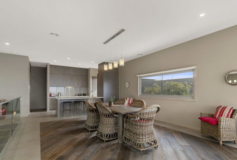 Grossard Point The Lighthouse Ventnor - Accommodation Nelson Bay 3