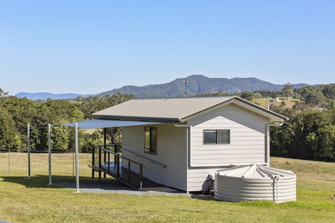 Valley Cabins By The Creek - Accommodation Nelson Bay 1