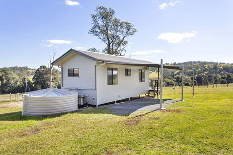 Valley Cabins By The Creek - Accommodation Nelson Bay 5