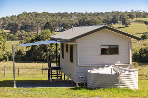 Valley Cabins By The Creek - Accommodation Nelson Bay 2