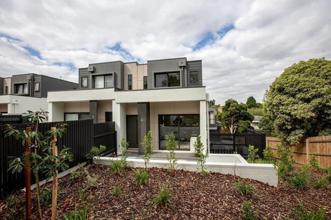 92 Brand New Doncaster Local House - Accommodation Nelson Bay 1