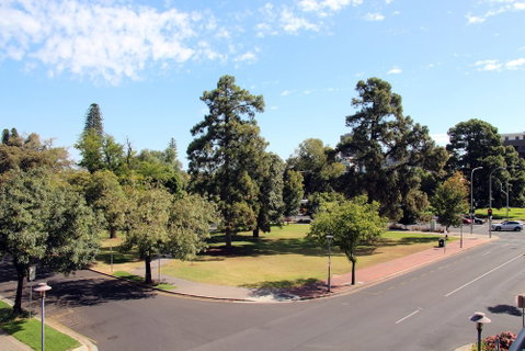 Adelaide CBD Apartment - 3BR, 2Bath & Carpark - Accommodation Nelson Bay 0